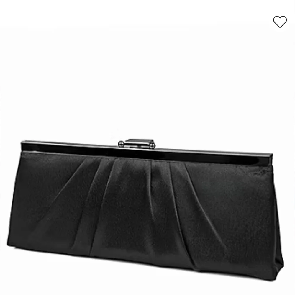 NWOT Jessica McClintock Black & Silver Clutch With Silver Chain Strap